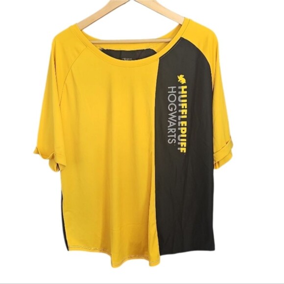 Warner Bros. Tops - Hufflepuff Hogwarts Tie Back Athletic Tee Sz 2x Yellow Black Split Color NWT